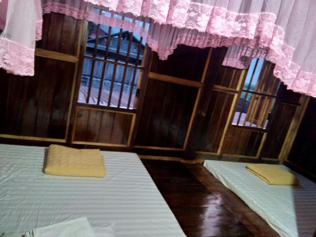 Hoang Quan Homestay Ba Be エクステリア 写真