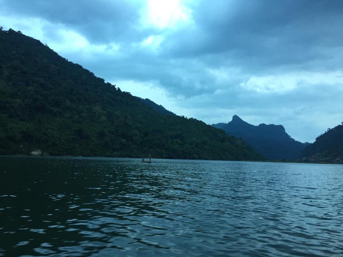 Hoang Quan Homestay Ba Be エクステリア 写真